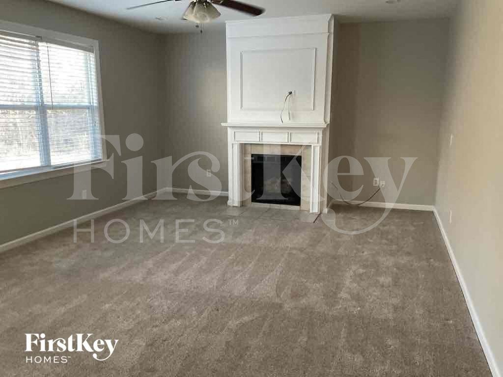 670 Golden Meadow Dr - Photo 2 of 19