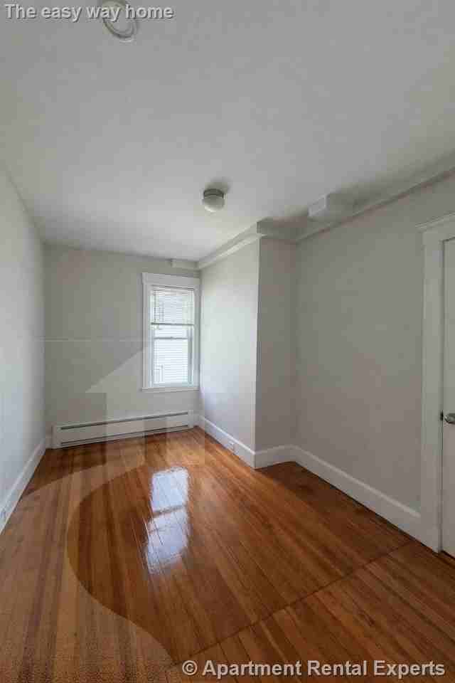 441 Broadway #2 - Photo 6 of 13