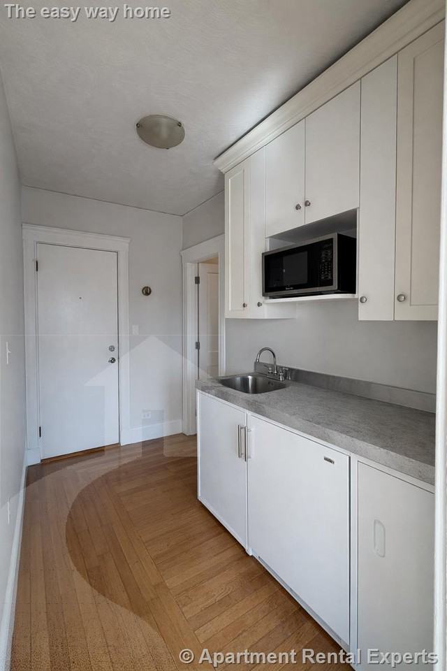 441 Broadway #2 - Photo 7 of 13