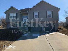 featured image of 7719 E 165th St