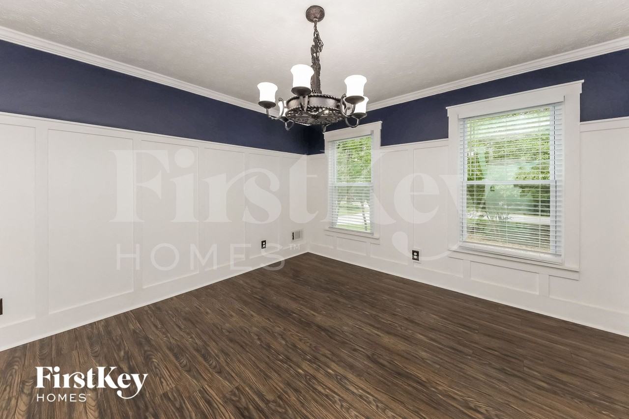 2902 Moorings Pkwy - Photo 5 of 14