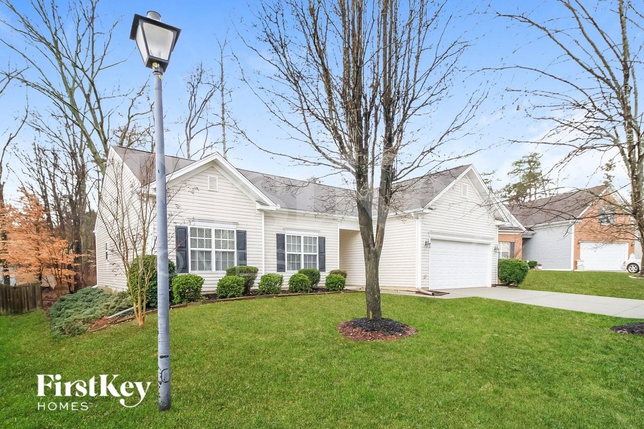 4169 Shadetree Dr - Photo 2 of 15