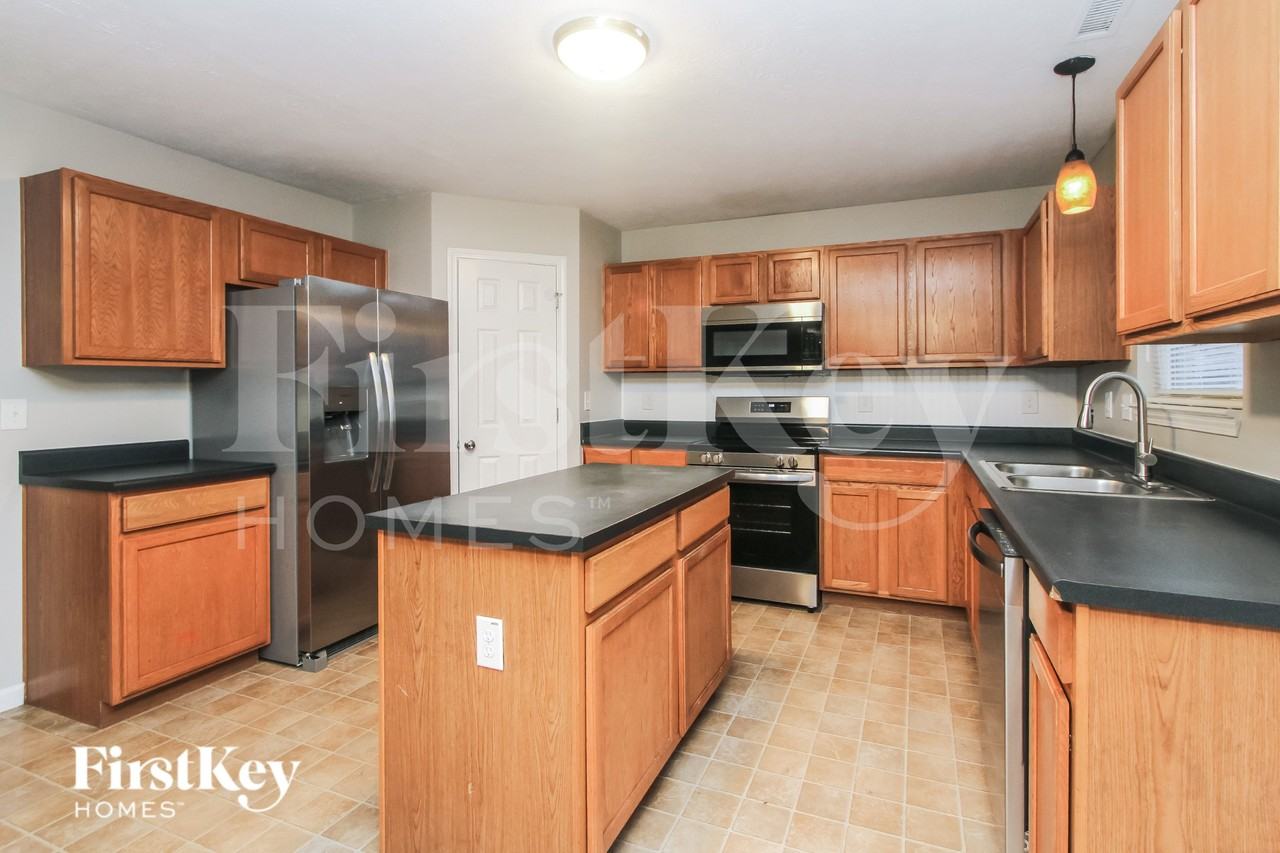 7651 Lara Lee Dr - Photo 6 of 19