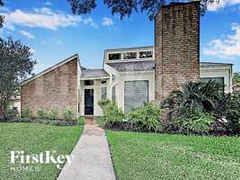 featured image of 7451 Tunbury Ln