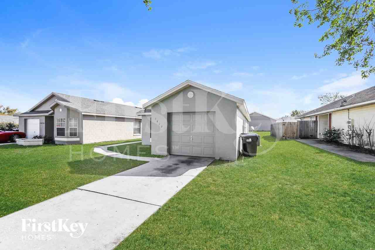 7419 Little Pond Ct - Photo 2 of 15