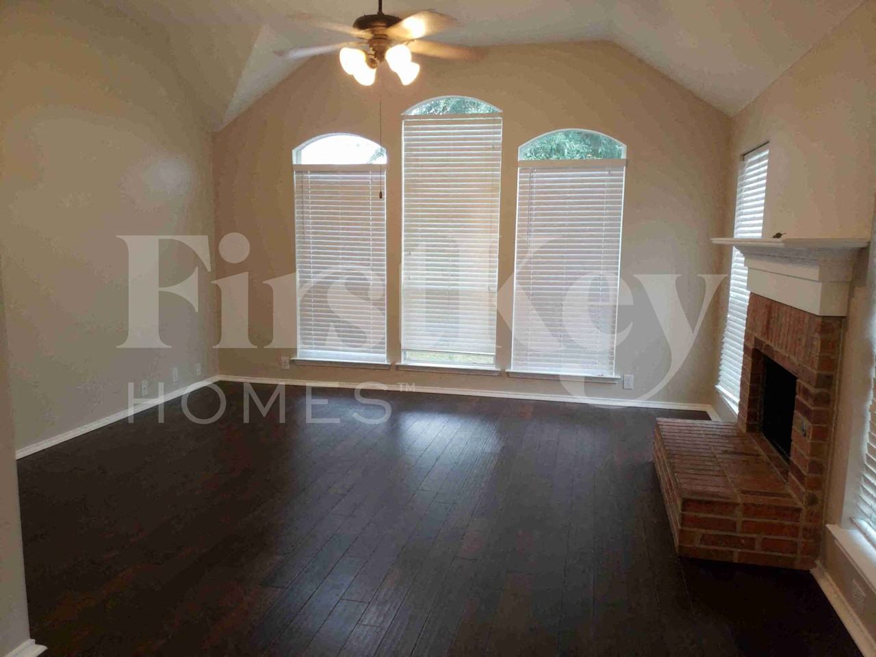 707 Geary Dr - Photo 6 of 20