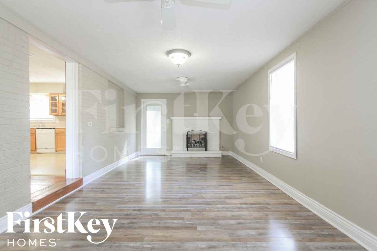 6605 W 14th St - Photo 5 of 15