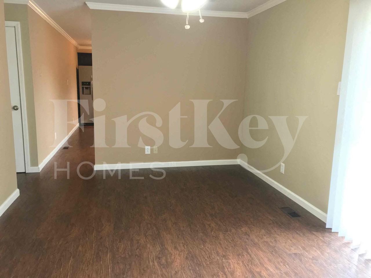 6380 El Serrano Dr - Photo 4 of 25