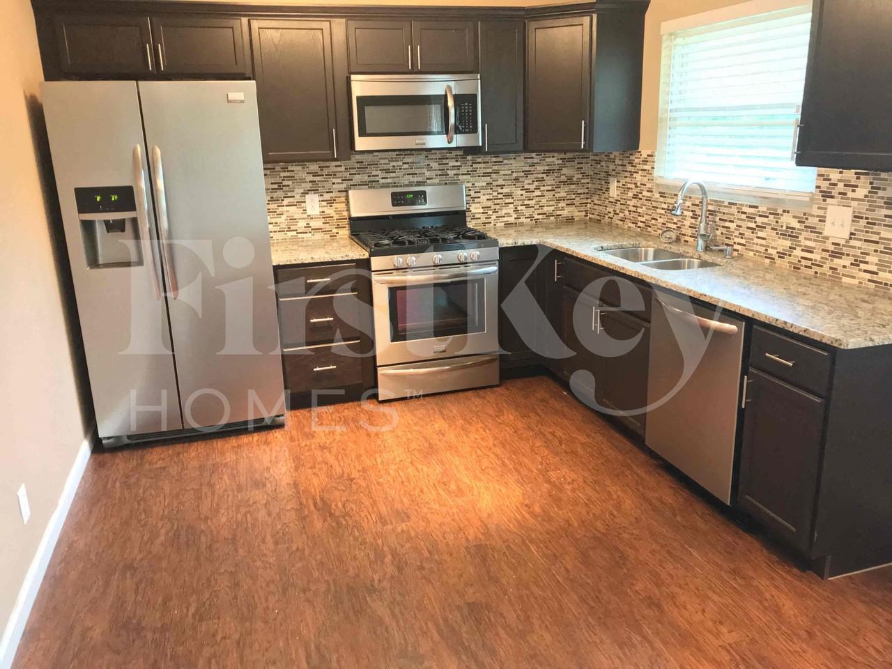 6380 El Serrano Dr - Photo 6 of 25