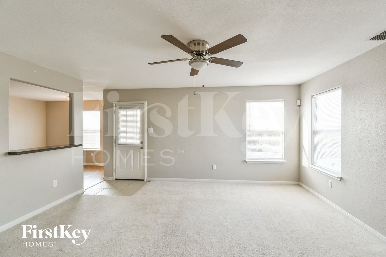 5722 Wildcat Cyn - Photo 4 of 15