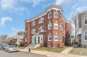 featured image of 105 School St #2