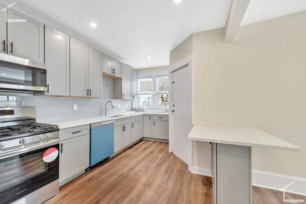 105 School St #2 - Photo 6 of 25