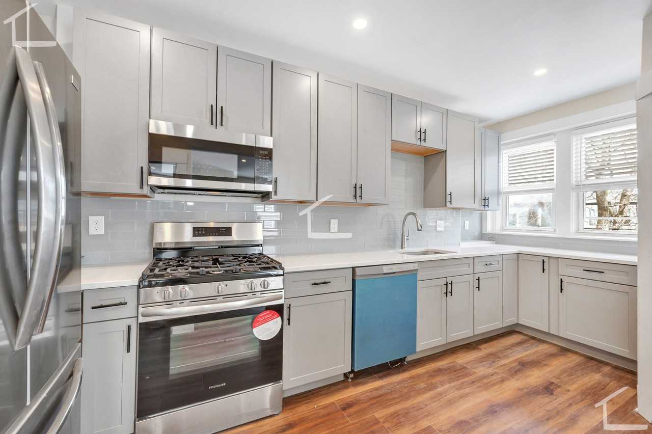 105 School St #2 - Photo 7 of 25