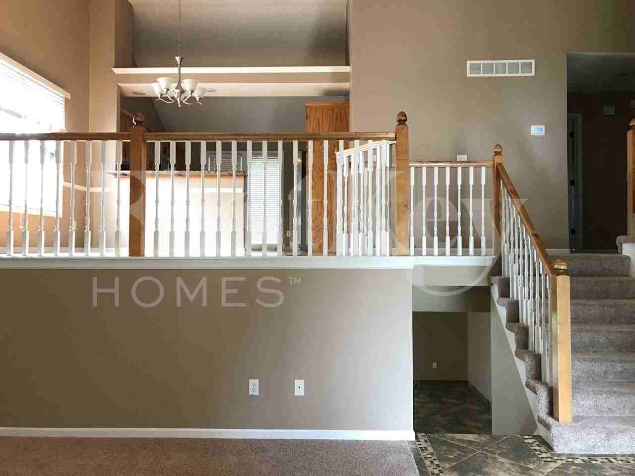 5212 N Jefferson St - Photo 3 of 24