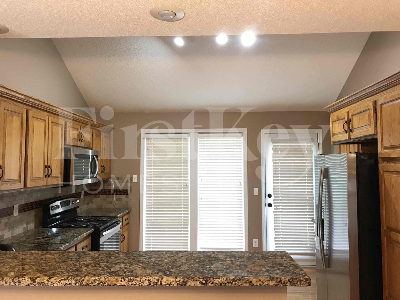 5212 N Jefferson St - Photo 6 of 24