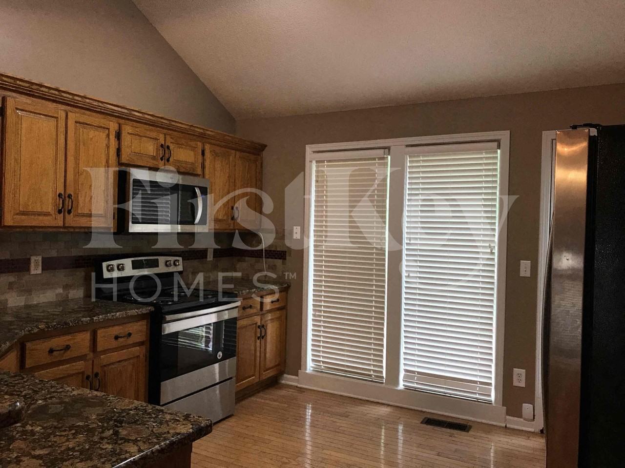 5212 N Jefferson St - Photo 7 of 24