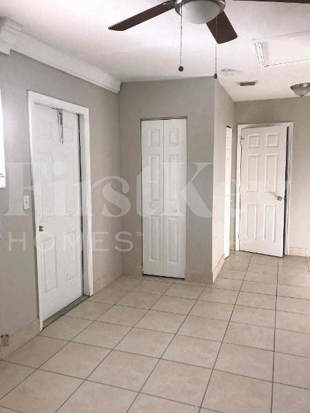 4951 Sw 16th St - Photo 7 of 8