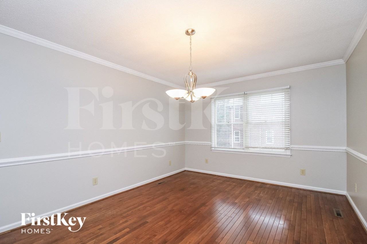 4625 Bay Creek Dr - Photo 5 of 15