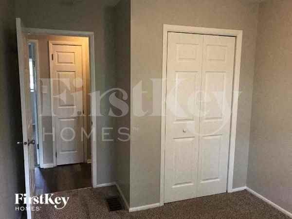 4200 Arlington Dr - Photo 7 of 11