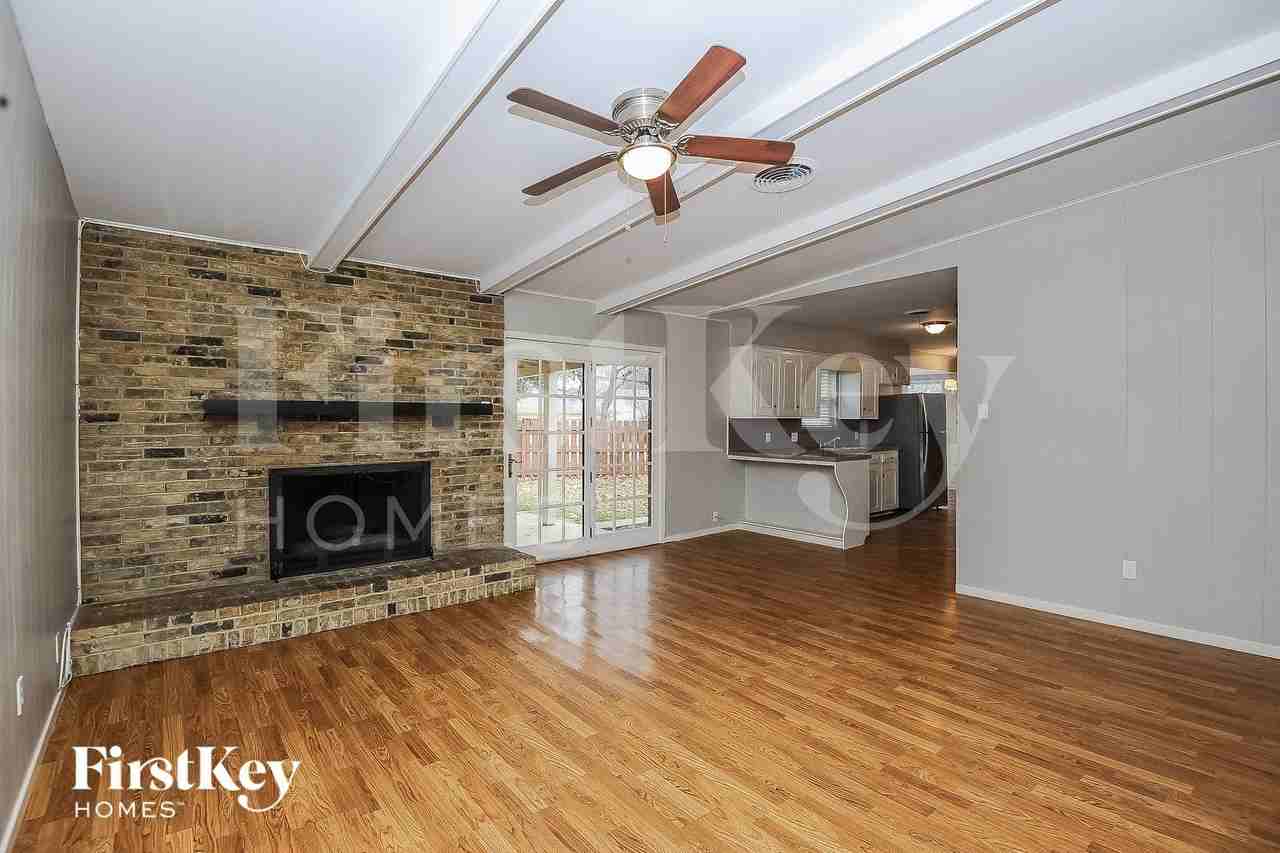 3817 Wren Ave - Photo 4 of 15