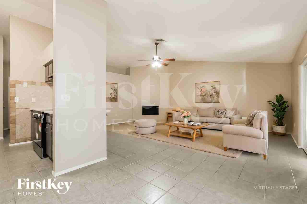 3813 Sugar Creek Ct - Photo 4 of 19
