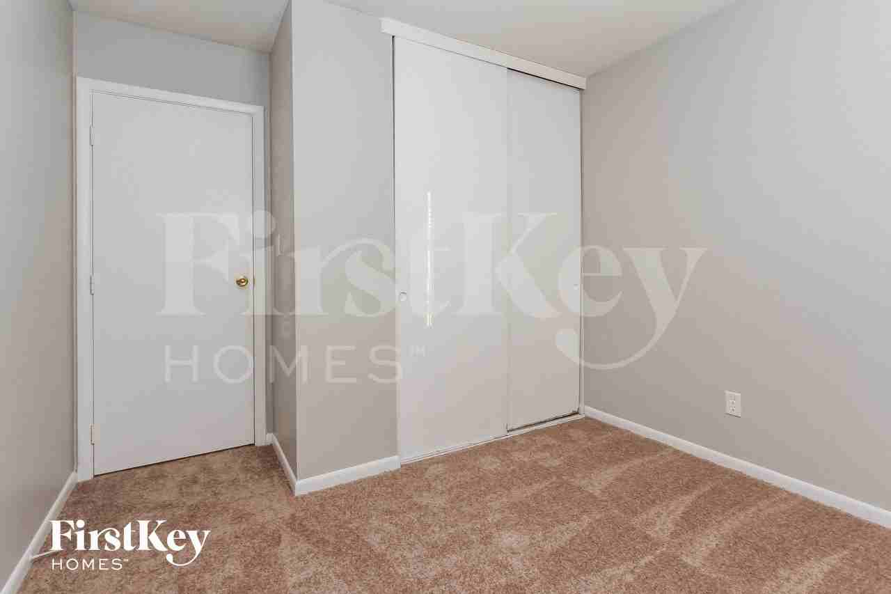 3632 Margaret Ave - Photo 7 of 15