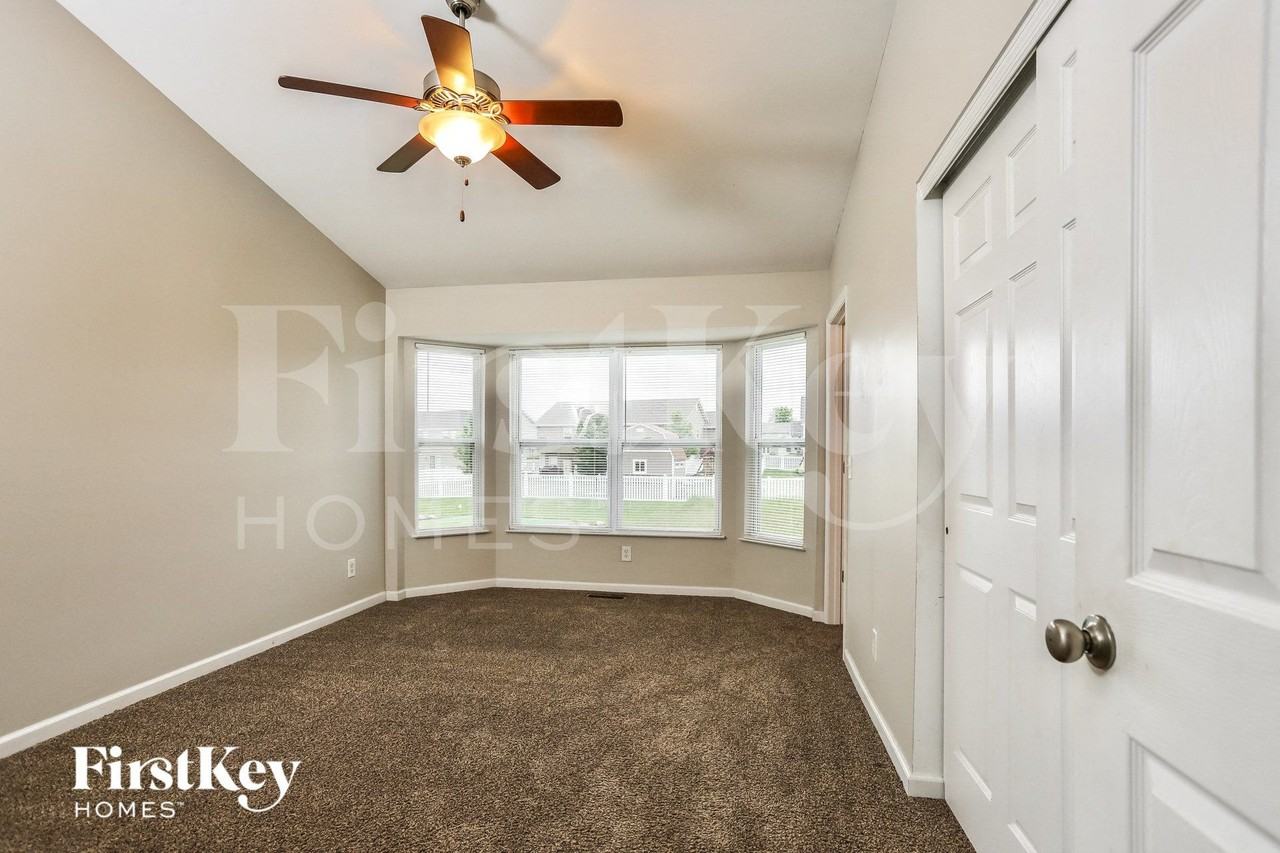 322 Aspen Creek Dr - Photo 7 of 13