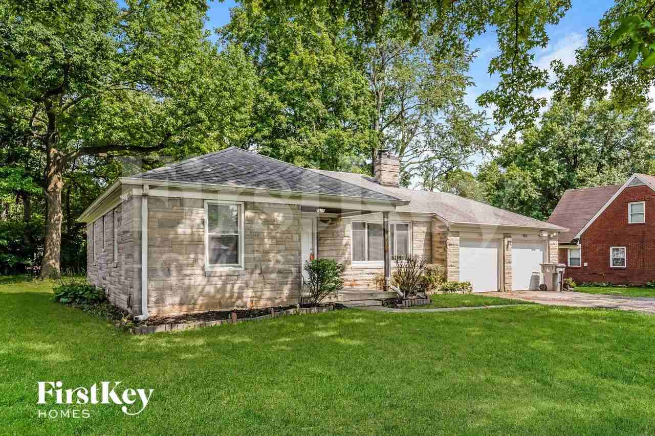 2825 Kessler Blvd North Dr - Photo 2 of 16