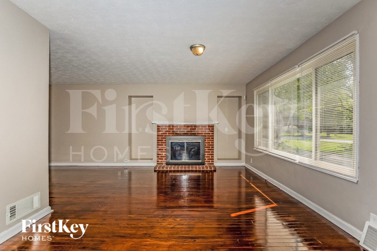 2825 Kessler Blvd North Dr - Photo 3 of 16