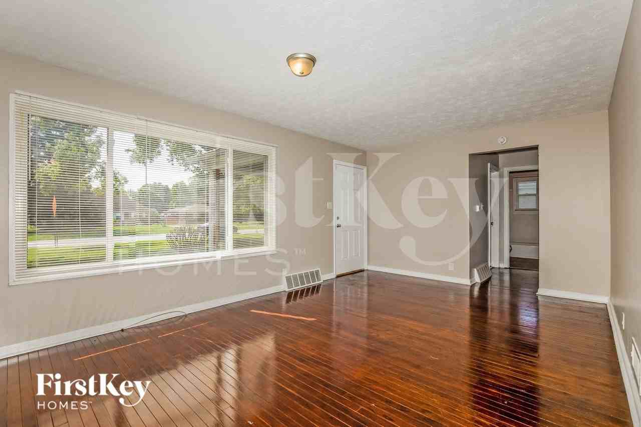 2825 Kessler Blvd North Dr - Photo 5 of 16