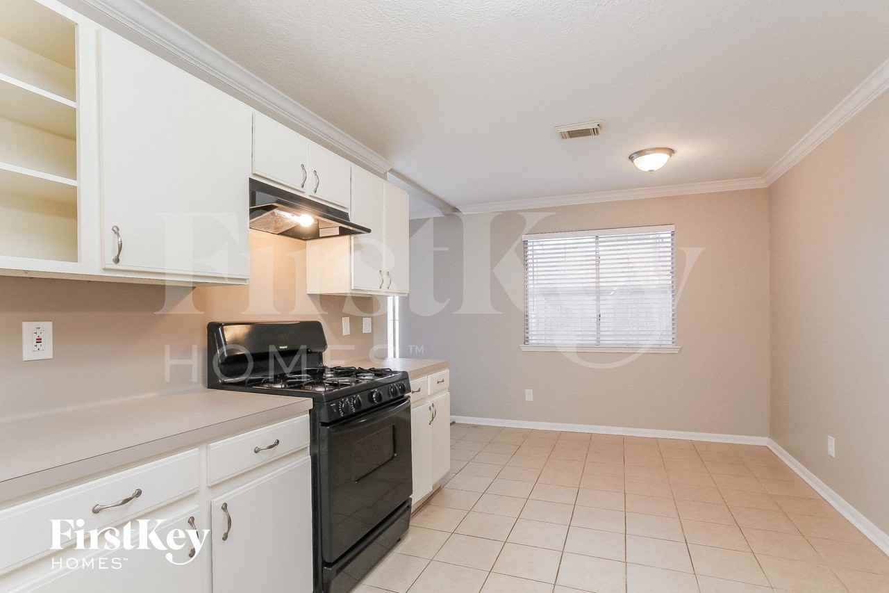 19442 Elmtree Estates Dr - Photo 5 of 14