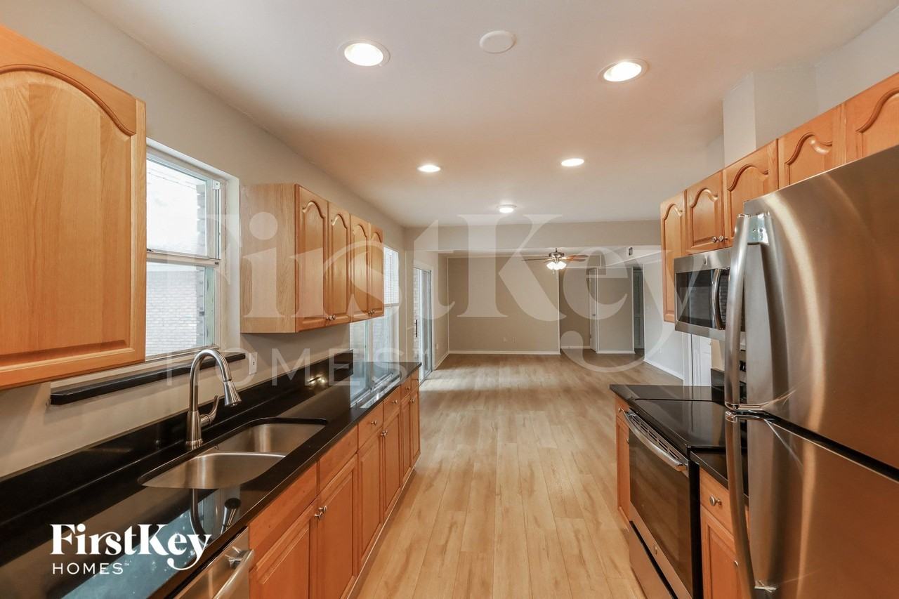 1806 Alder Dr - Photo 7 of 15