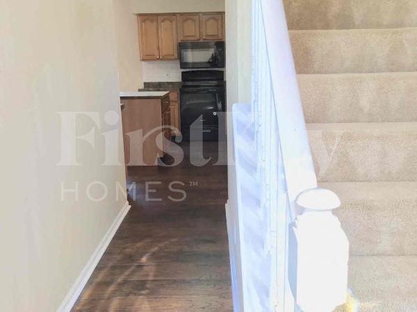 1616 Hastings Ct - Photo 7 of 31