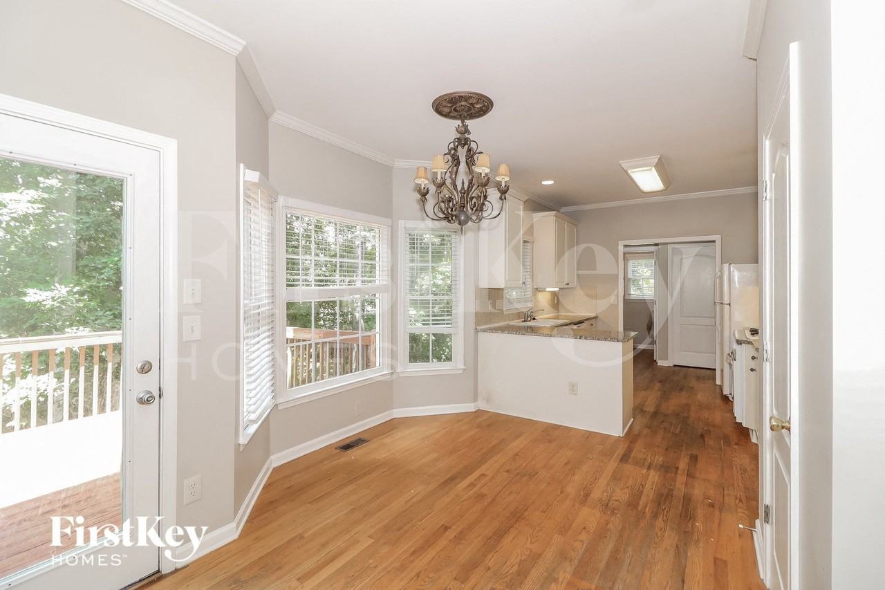 1557 Grove Arbor Ter - Photo 4 of 14