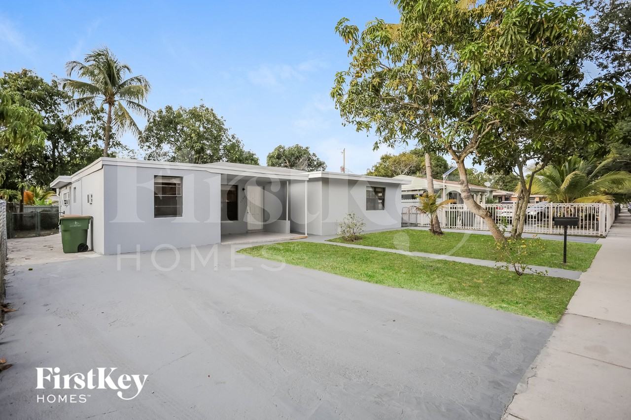 1155 Nw 127th St - Photo 2 of 15