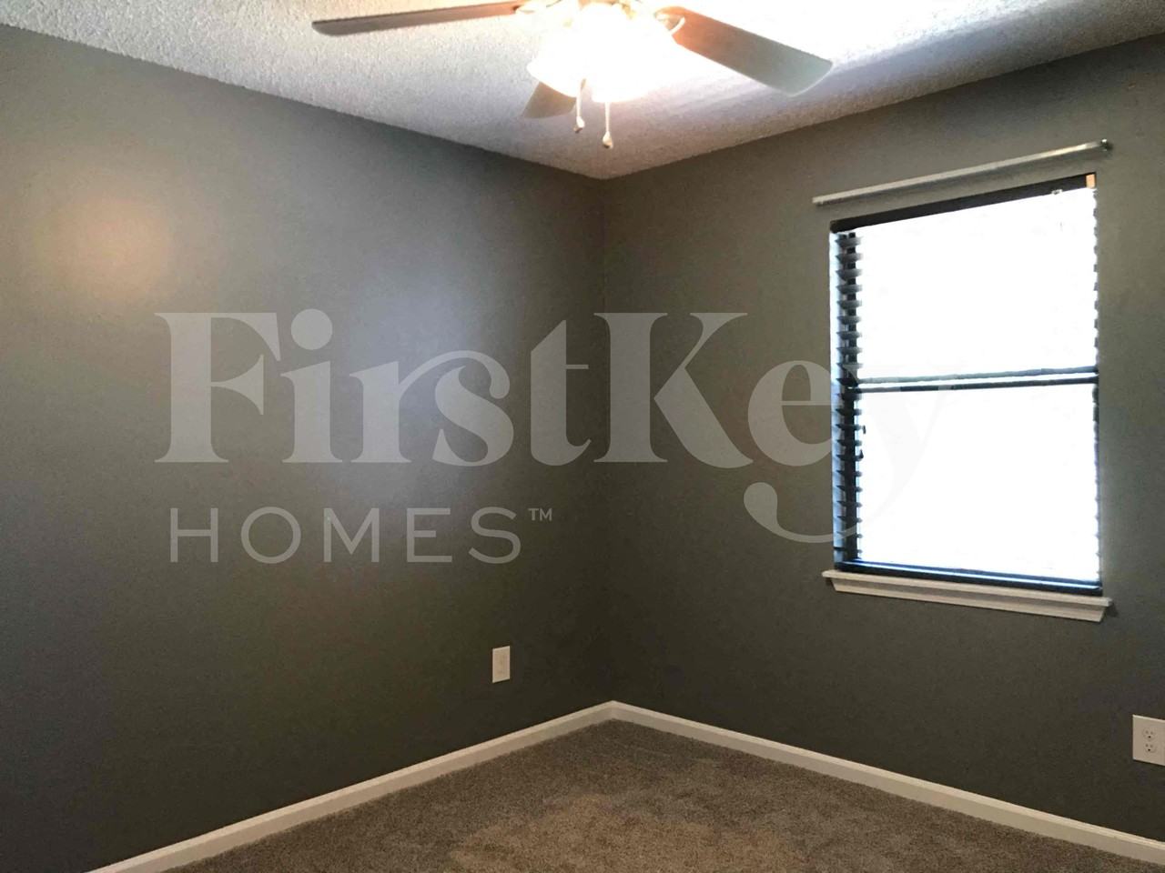 10812 Carrington Ct - Photo 6 of 22