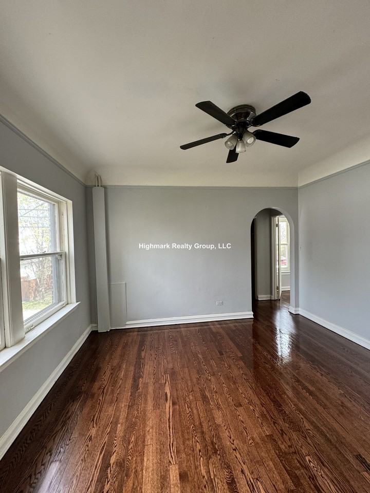 4150 Kirk St #1E - Photo 3 of 14