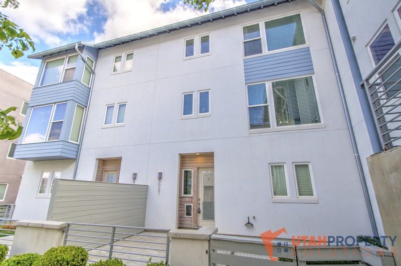 5021 W Daybreak Pkwy - Photo 2 of 27