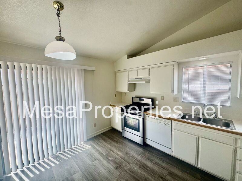 1423 Willow Tree Ln - Photo 6 of 22