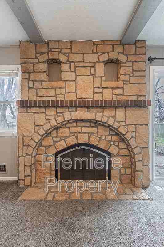 1331 Sw Horizon Dr - Photo 3 of 19