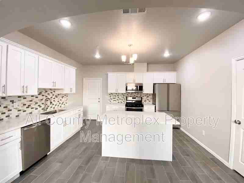 4723 Amal Saleh Dr - Photo 6 of 11