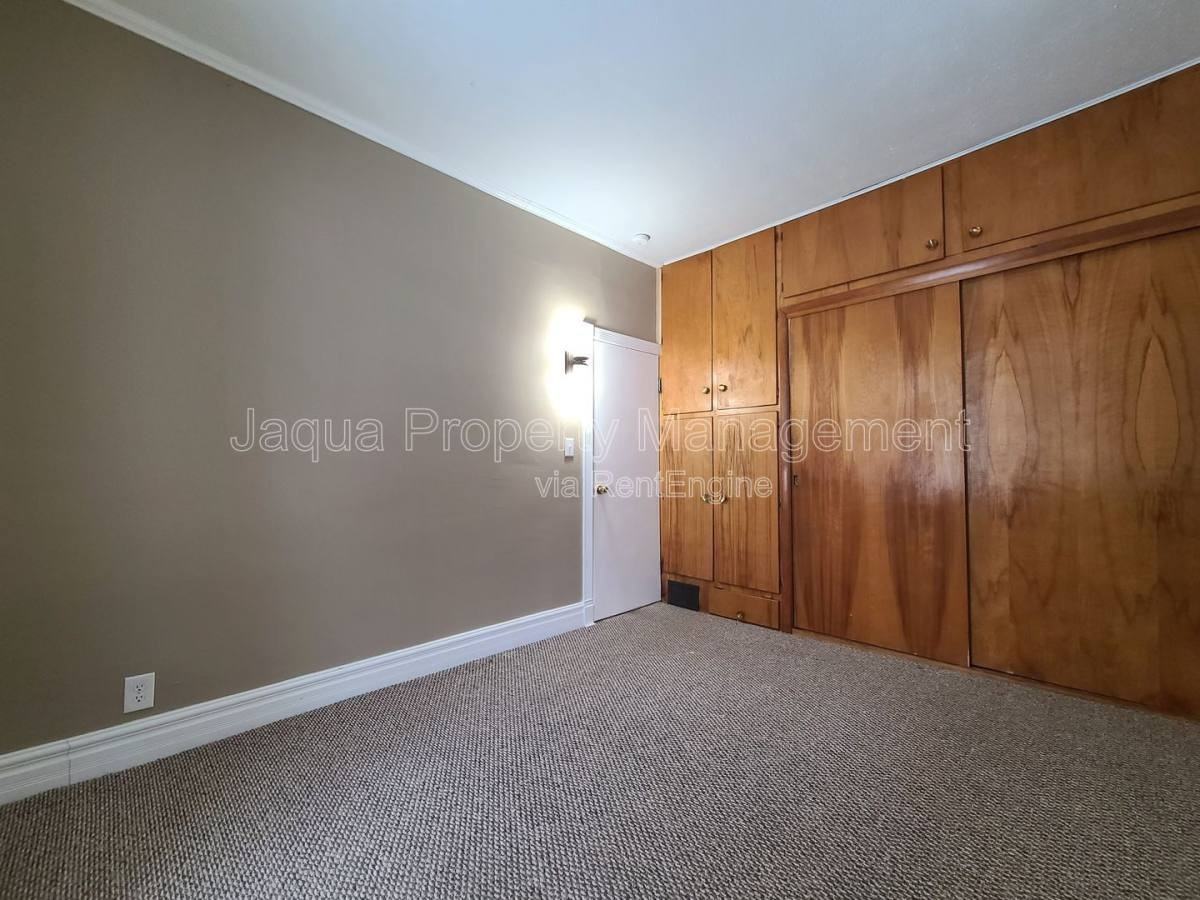 621 State St #1 - Photo 6 of 10