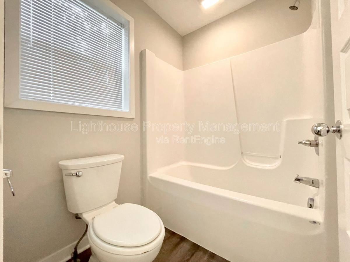 303 Baldwin St #H2 - Photo 7 of 10