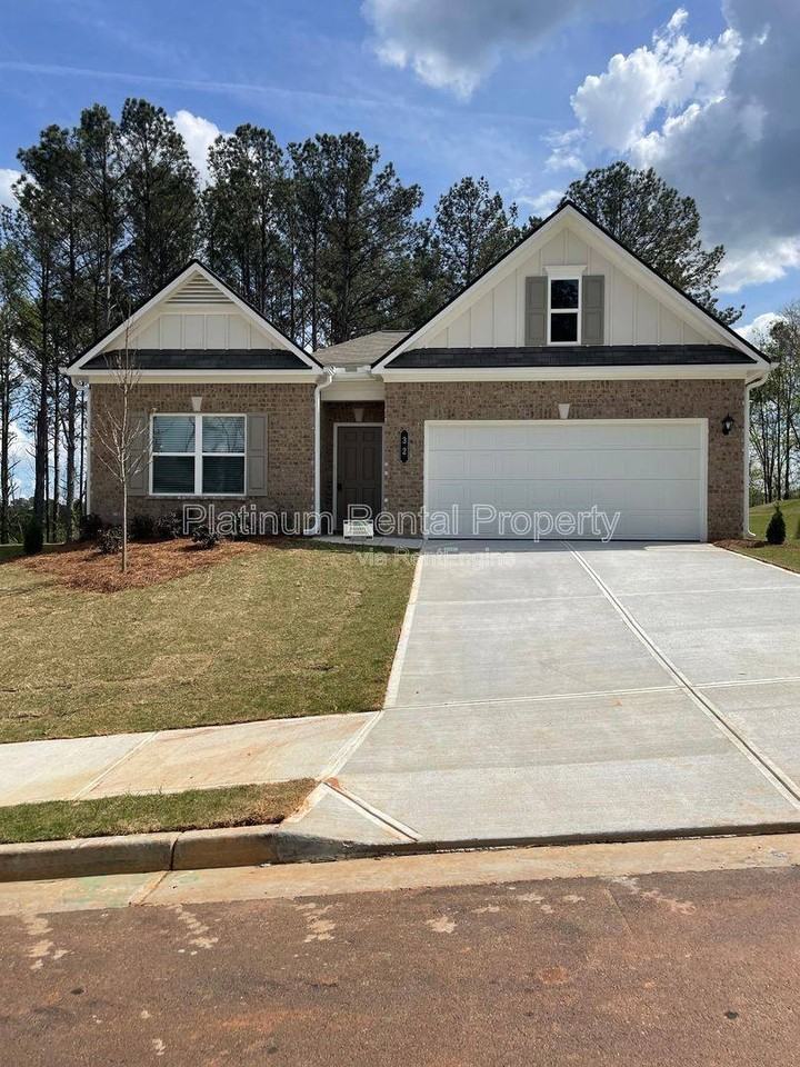 32 Thedford Dr - Photo 2 of 10