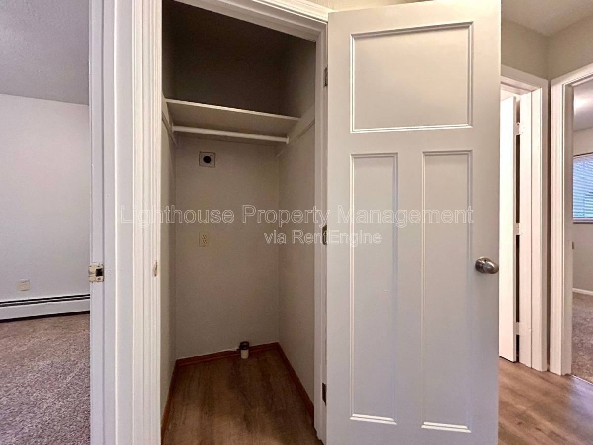 2134 Mckee Ave Sw #2 - Photo 7 of 10