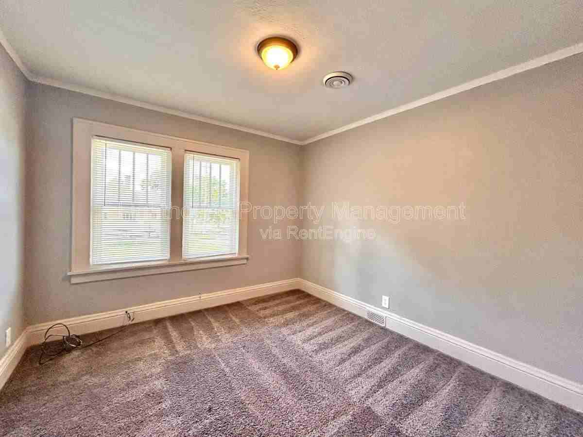 81 Delaware Ave #2 - Photo 6 of 10