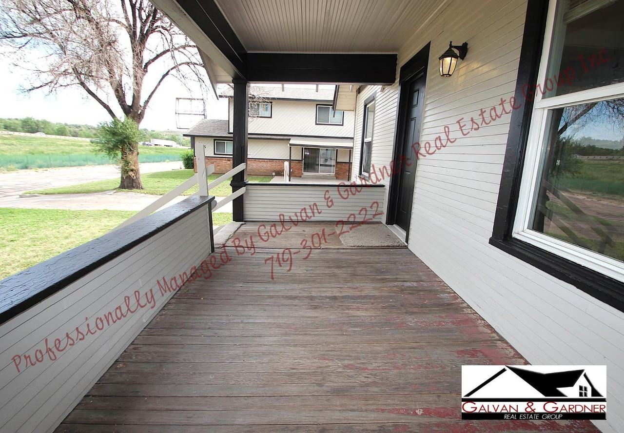 301 E Arvada St - Photo 2 of 17