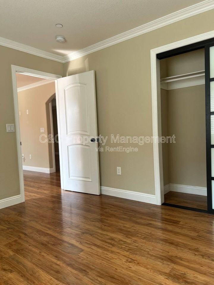 1445 1 2 S Sunol Dr - Photo 6 of 10