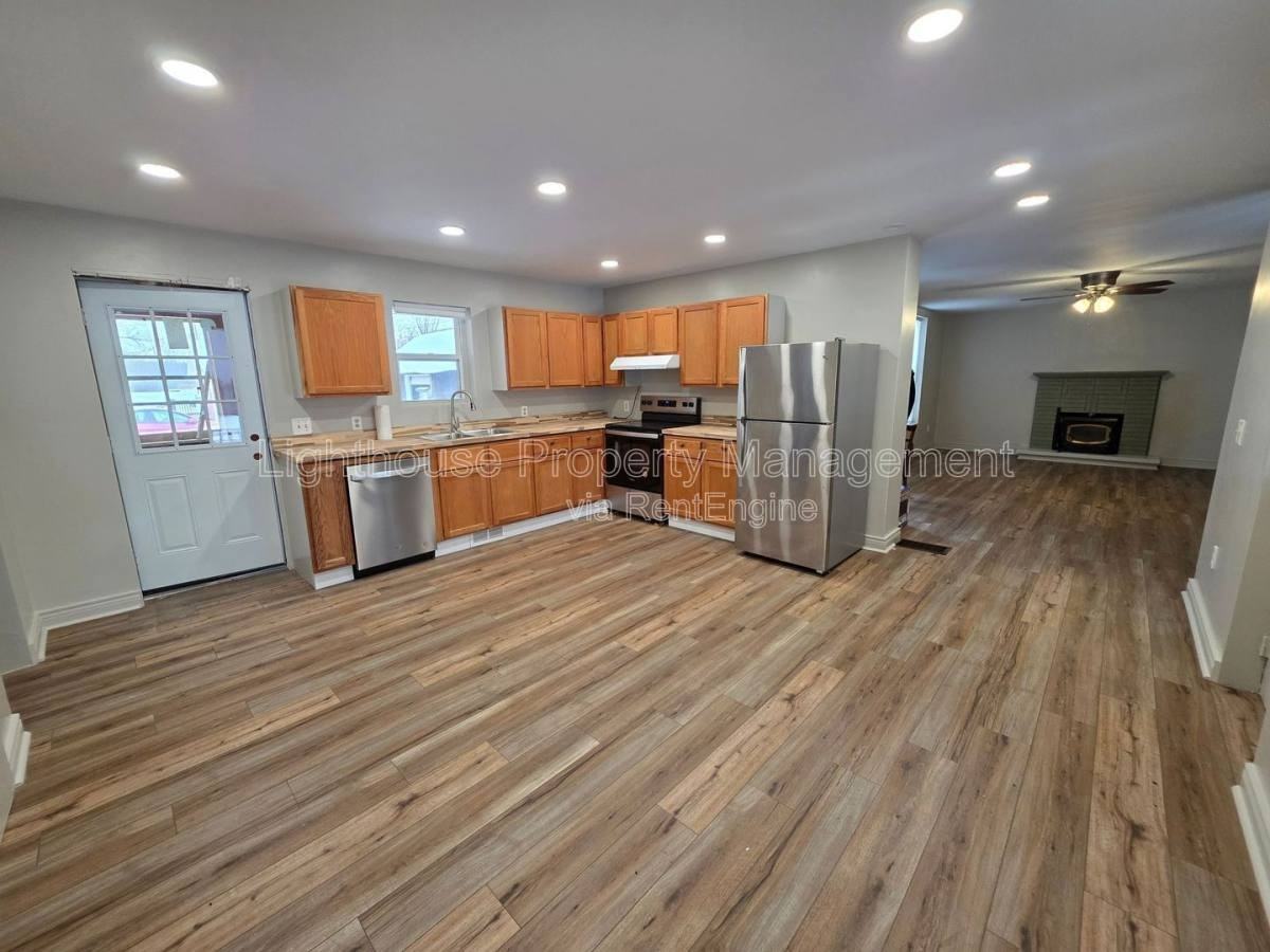 12634 L Dr N - Photo 7 of 10