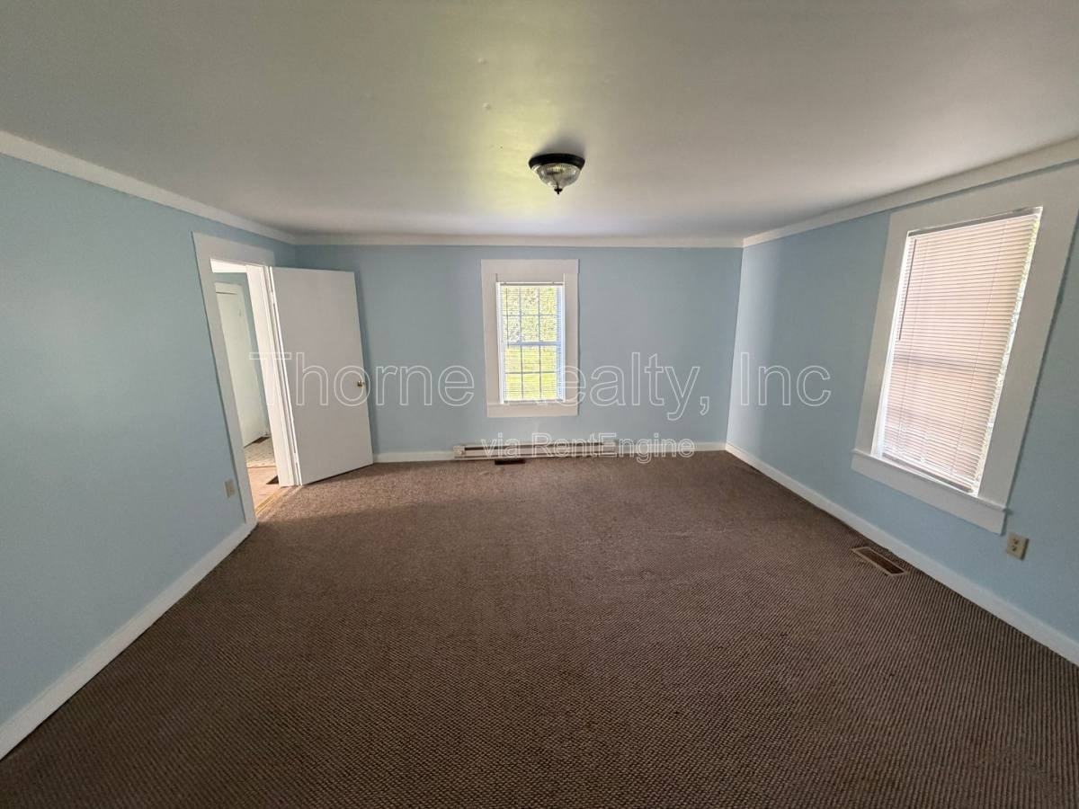 722 Columbia Ave - Photo 3 of 8